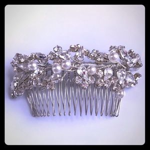 Bel Aire Rhinestone and Pearl Comb